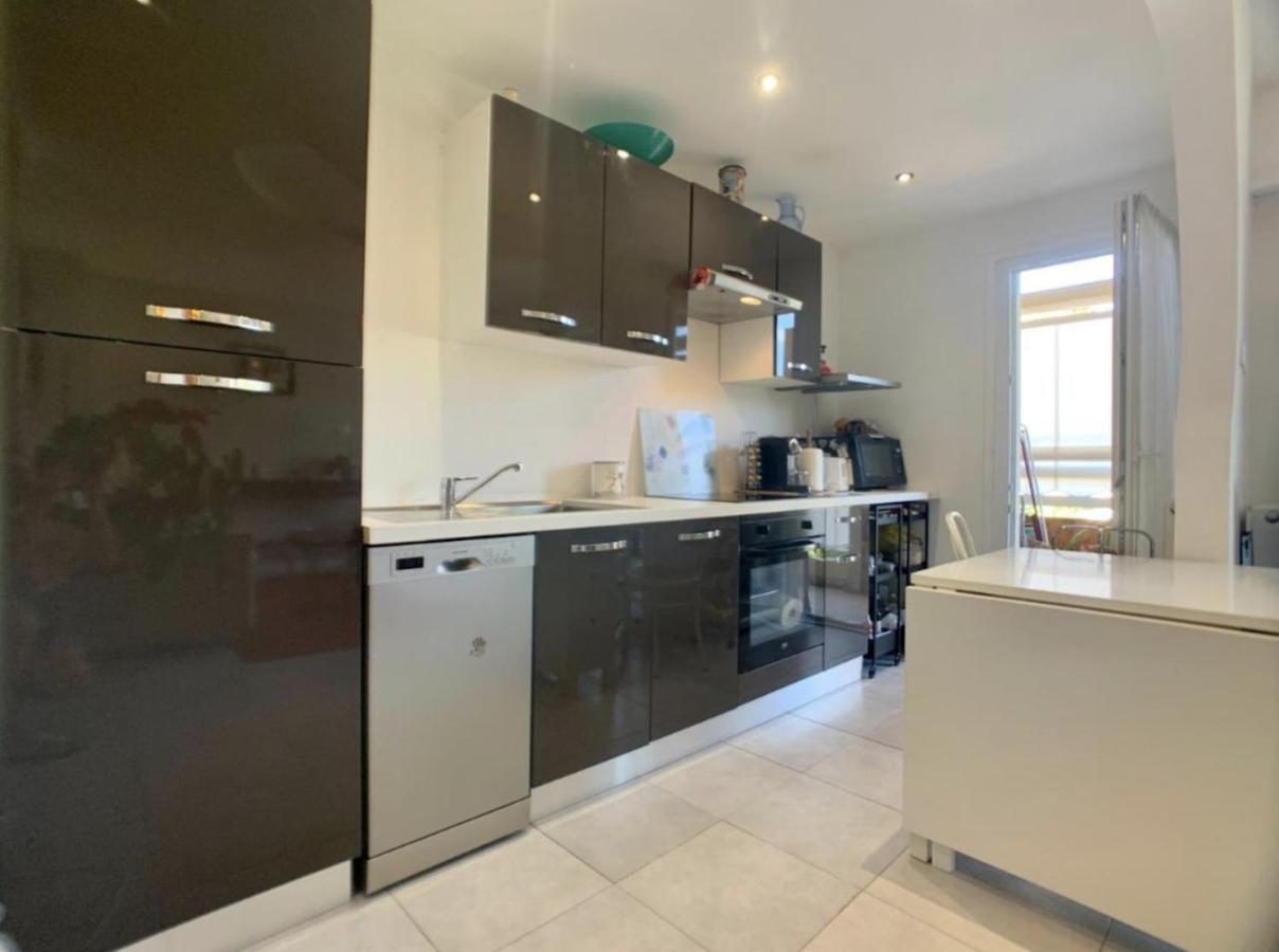 Beauvallon Apartment *